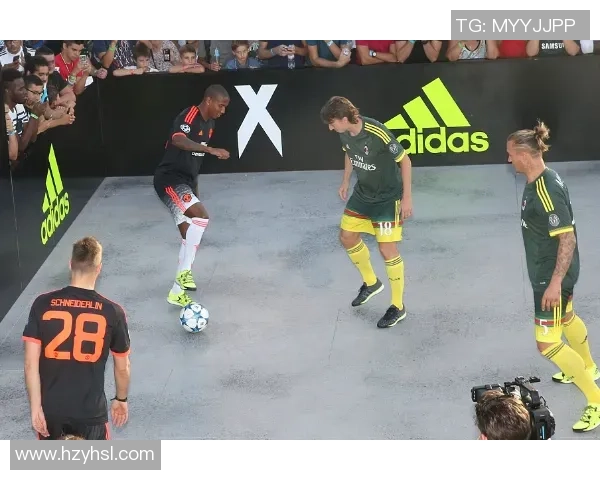 足球场上球星对抗升温 激烈打斗引发全场哗然精彩瞬间回顾 足球场上球星对抗升温 激烈打斗引发全场哗然精彩瞬间回顾